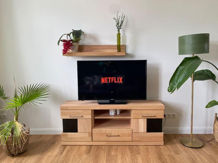 2-Zimmer Zentral In Ferdinandshof, Wlan Modern Εξωτερικό φωτογραφία